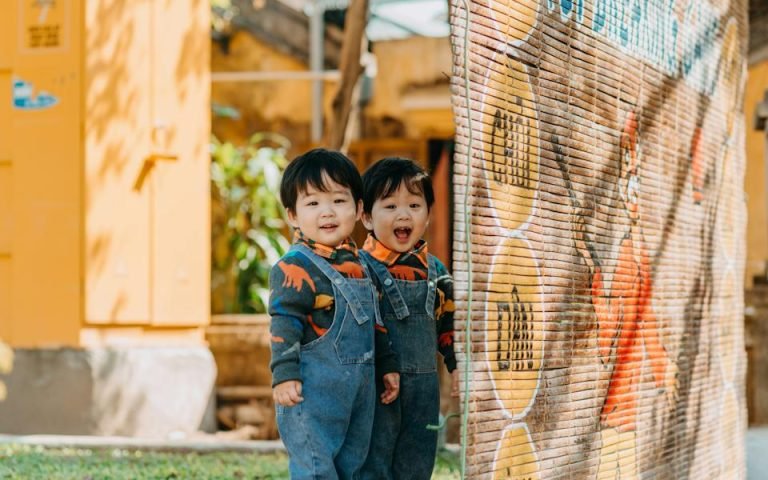 Cara Mendapatkan Anak Kembar dan Faktor yang Memengaruhinya