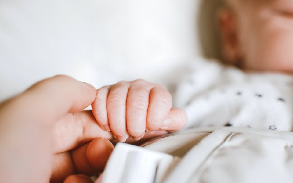 Penyebab Bayi Prematur 7 Bulan, Risiko, dan Pencegahannya