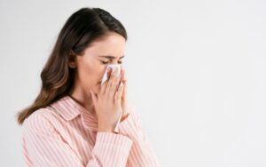 Penyebab Mimisan saat Hamil dan Cara Menghentikannya, Simak!