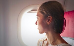 Syarat Ibu Hamil Naik Pesawat dan Cara Menghindari Risikonya