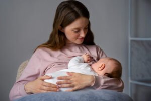 Mastitis pada Ibu Menyusui: Tanda, Penyebab, & Pengobatannya